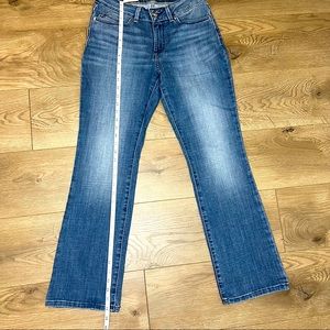 Lee curvy fit Bootcut size 6 short Jeans 👖